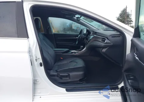 2020 Toyota Camry Se z USA, uszkodzony, nr VIN 4T1G11AK0LU365871